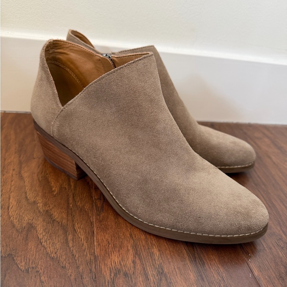 Lucky Brand Fenley Block Heel Bootie Size 8.5